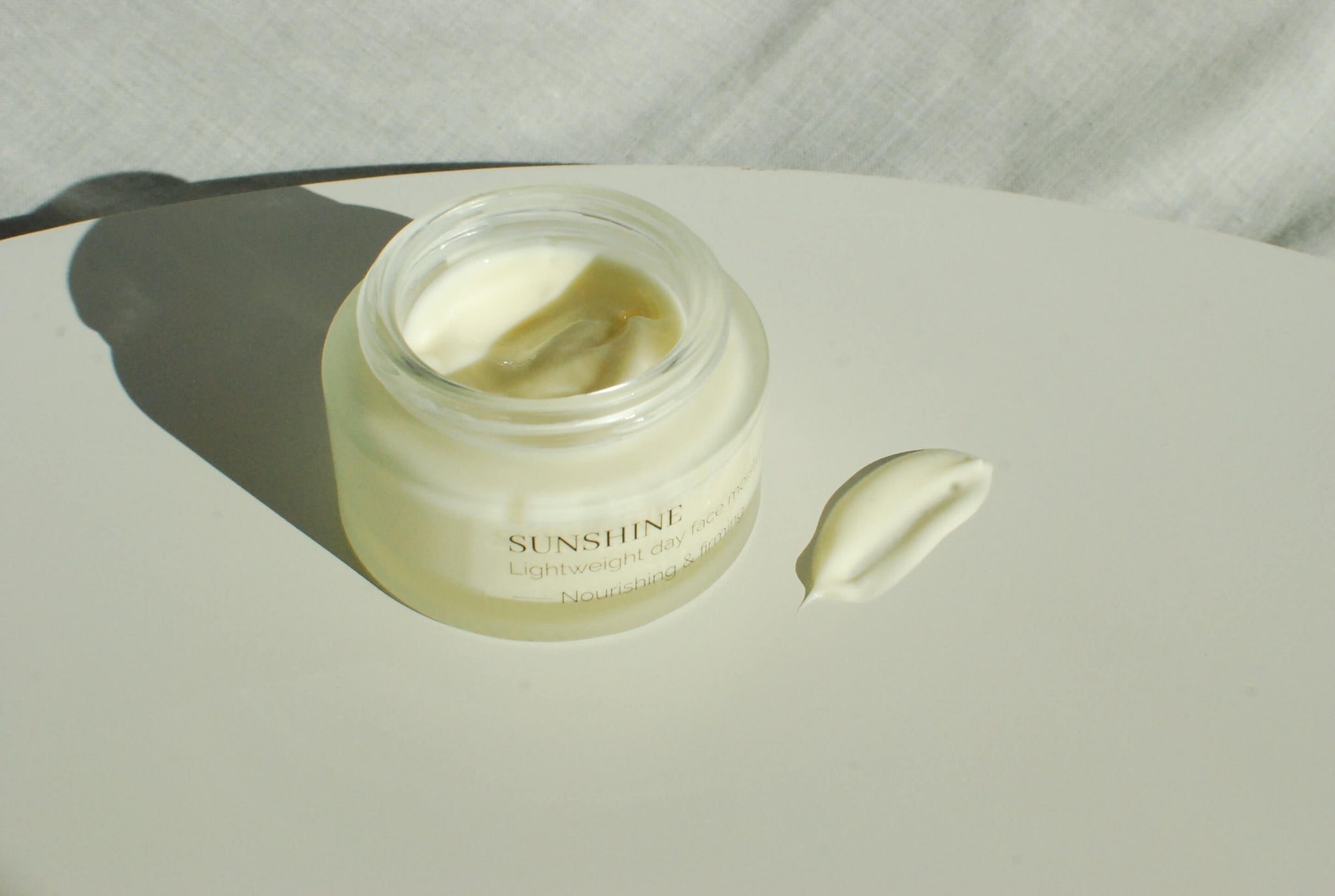 SUNSHINE lightweight face moisturizer - Annie Blume